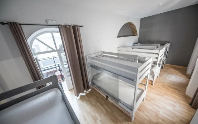 Factory Rooms Tarifa - Hostel