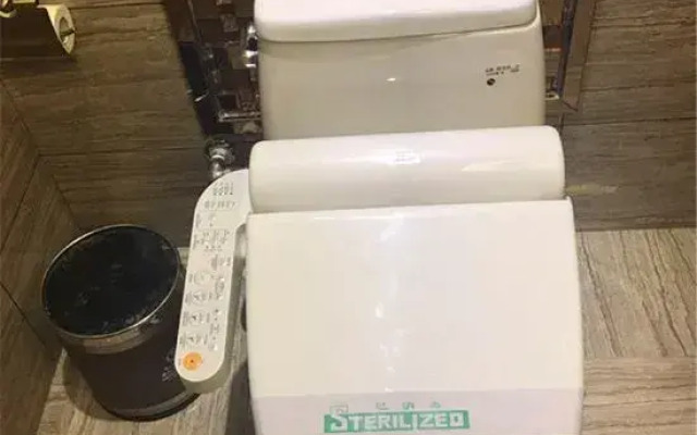 Jinshi Longmuwan Hot Spring Hotel