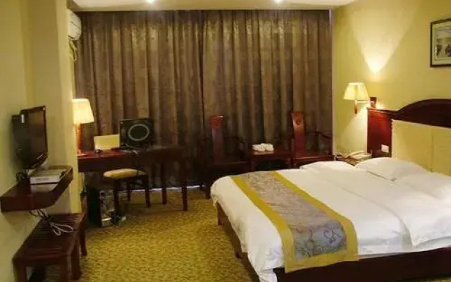 Qinzhou Lingshan Zhengjiu Hotel