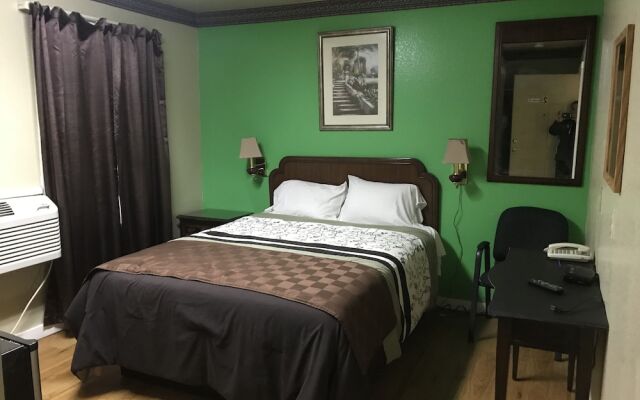Outpost Motel