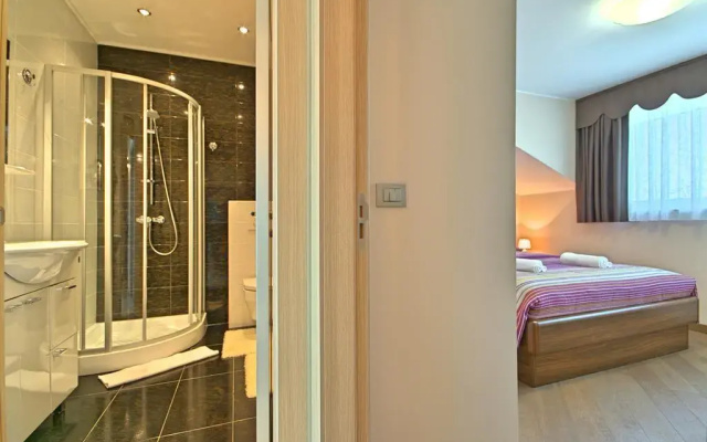 Apartments Riva-Interauto