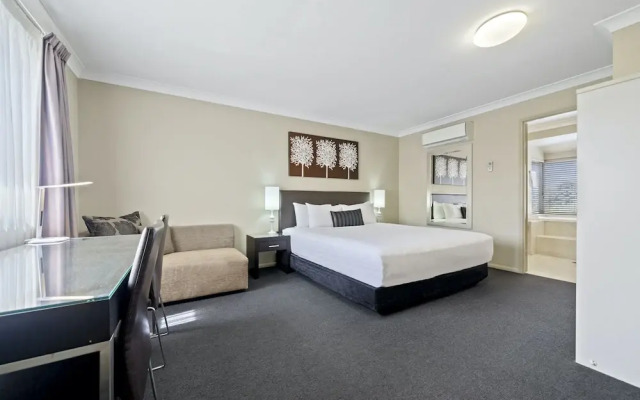 Best Western Plus Ambassador On Ruthven Motor Inn