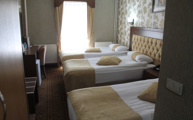 Rest Hotel