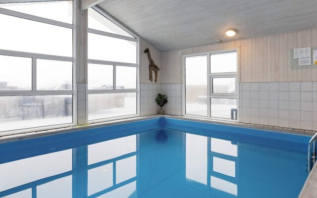 Luxury Cottage With Pool and Sauna-by Traum
