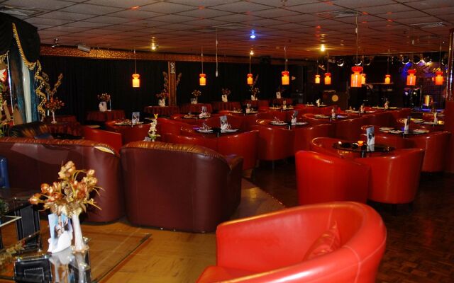 Kings Square Hotel