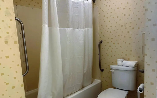 Travelodge Seymour