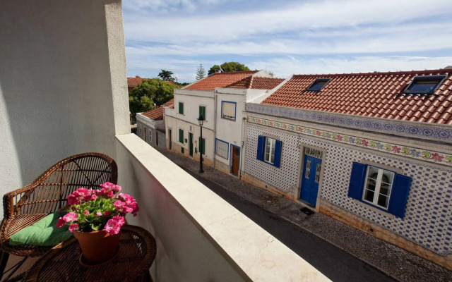 Ljmonade Hostel