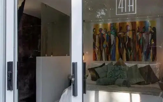 Luxury Upmarket Guesthouse 20 on 4th
