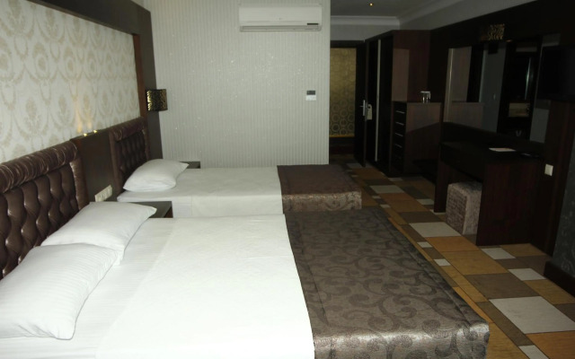 Grand Amisos Hotel