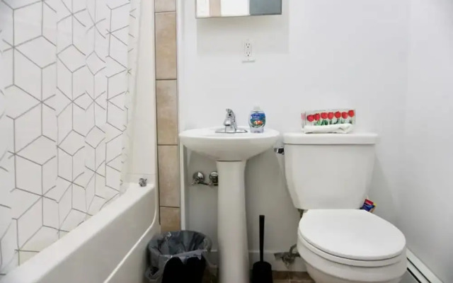 Affordable Apartment w Parking Location Coffee