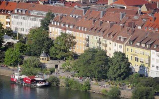 Hotel Alter Kranen