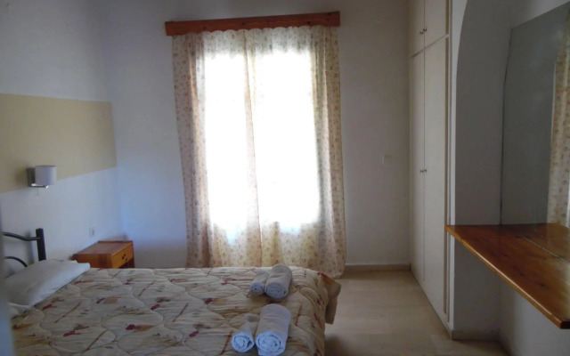 Katsaros Studios and Apartments
