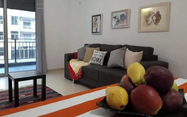 2 Bed Apt Sleeps 6 -balcony - 5-mins From Seaside