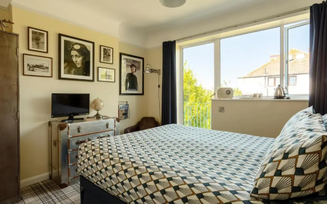 Twentieth Century B&B