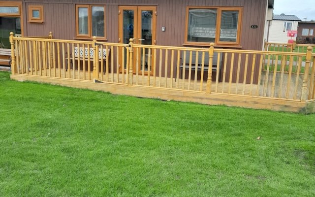Lovely 2- bed Holiday Chalet Perfect Getaway 5 wa