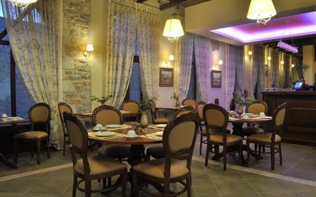 Areos Polis Hotel