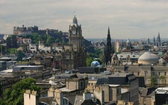 Ground Floor Flat In Edinburgh