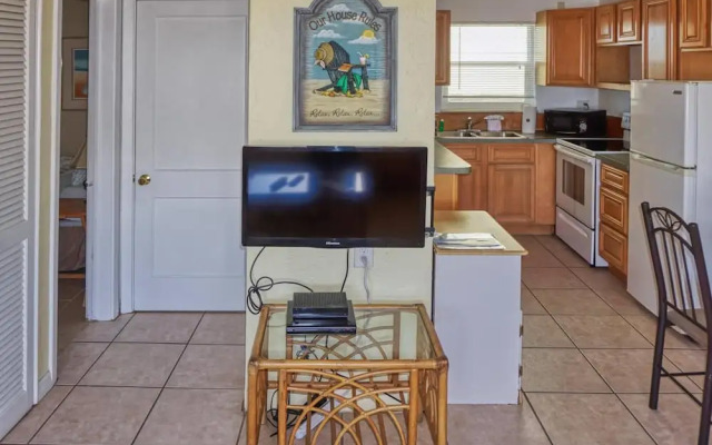 Misty Isles Redington Beachfront Suite 24