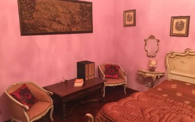 Lalla's Central Apartment