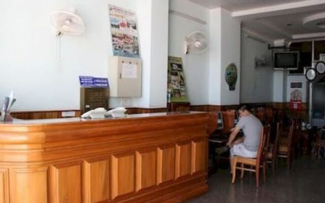 Glory Hotel