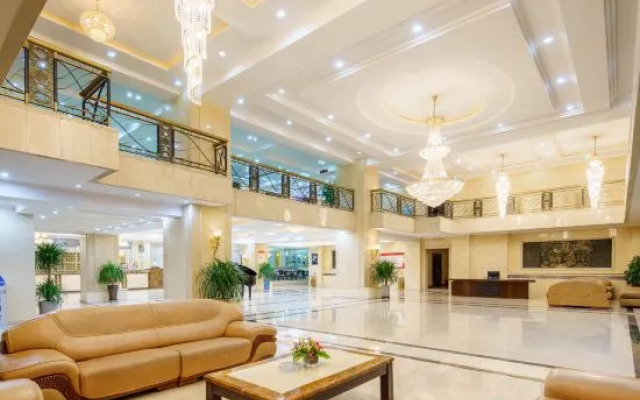 Mystic Lake Grand Hotel