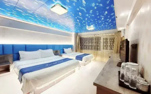 Home Inn Huayi Selected Hotel