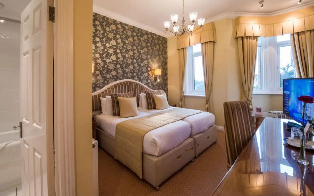 The Victoria Hotel & Source Spa