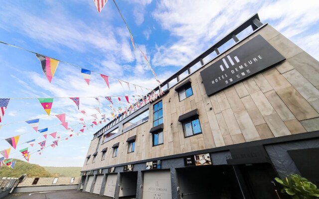 Ulsan Yeongnam Alps Demeure Hotel