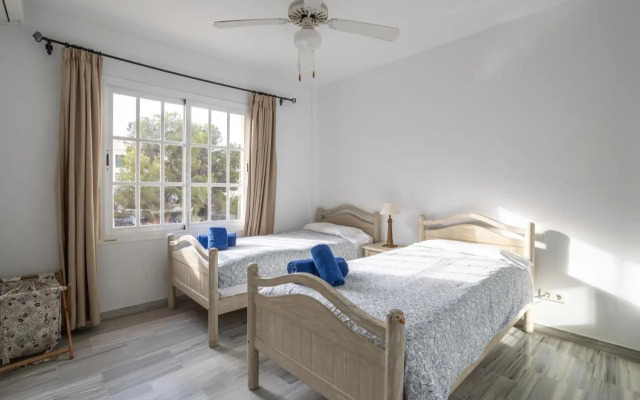 Las Flores 5 - Large townhouse