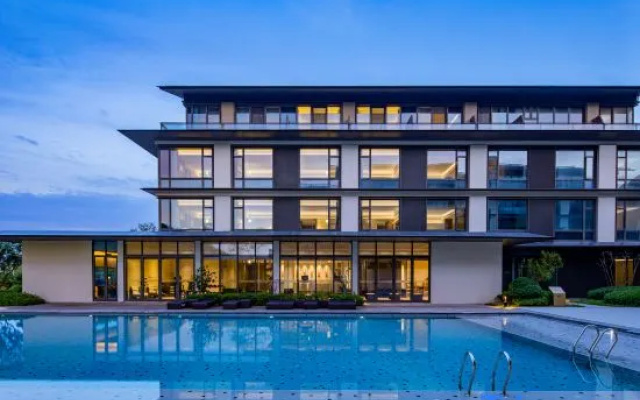 Zhoushan Puzhen Narada Resort Hotel – Pool – Zhoushan