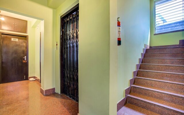 OYO Flagship 604 Ballygunj Kolkata