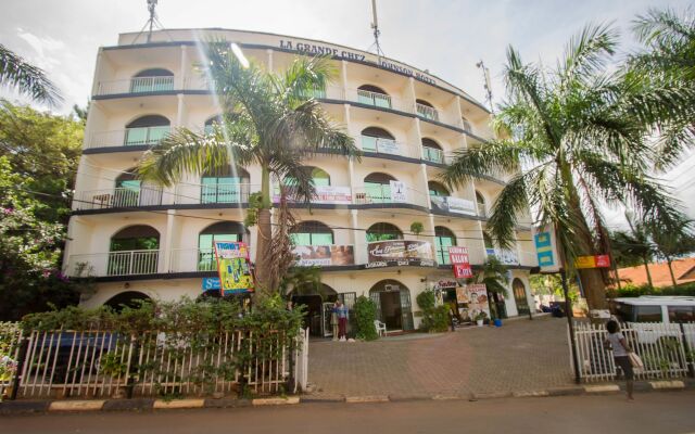 La Grand Chez Johnson Hotel Muyenga