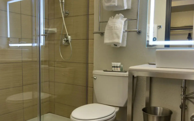 The Barrymore Hotel Tampa Riverwalk