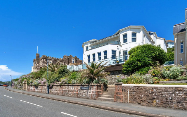 Ocean Lookout - Luxury Woolacombe Beach Apartment with Sea Views