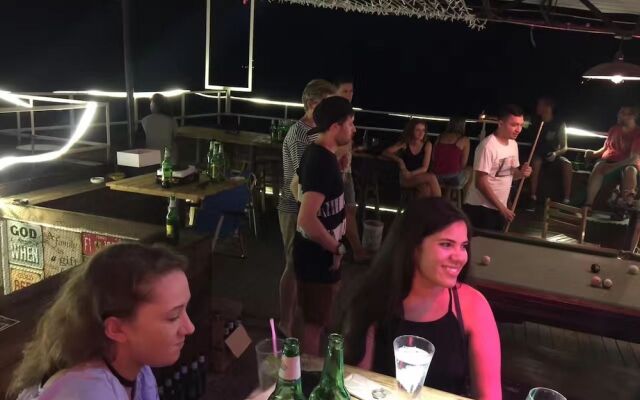 Yangshuo Showbiz Youth Hostel