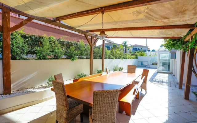 Path House - Suite Hotel