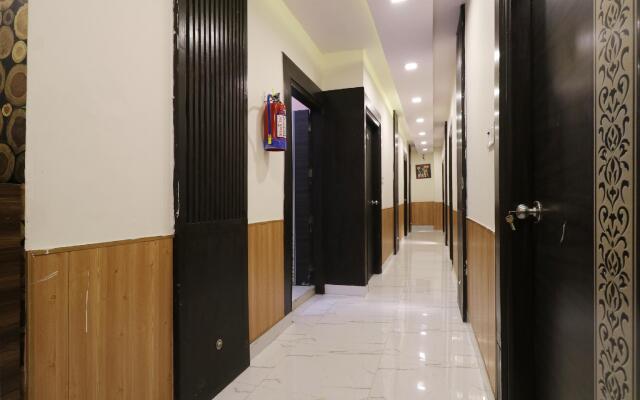 OYO 46555 Hotel Sangeet
