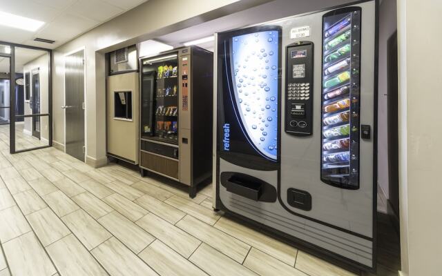 Days Inn Council Bluffs/9th Ave