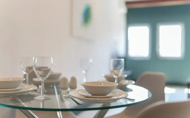 Kings Building- 2 Bed & Bathroom Flats