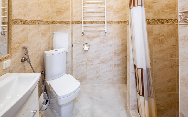 Romari Проспект Свободи 31