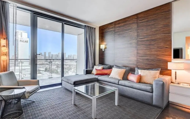 Stunning Strip-view Studio w/ Balcony Access 35308