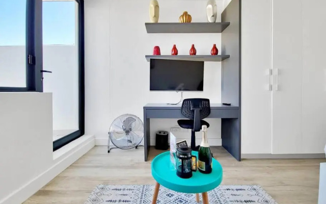 Cozy, Work Station, Wi-Fi, Patio