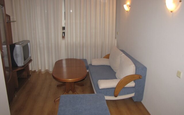 Edelweiss Inn Apartments