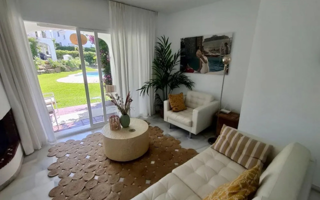 Holiday Home Near La Duquesa Golf & Beach