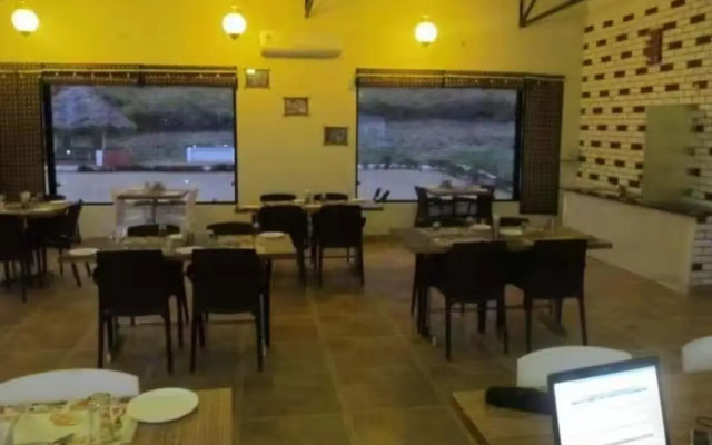 Derra Camp & Resort