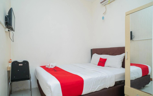 OYO 1293 Dei Residence Arjosari