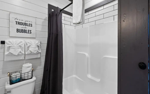 Sweet Escape By Ghosal Luxury Lodging