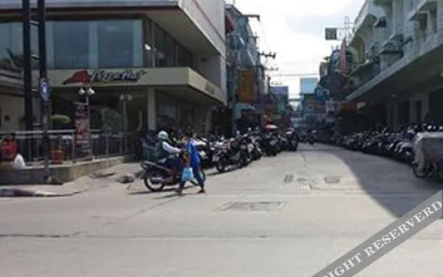 芭堤雅海滩P.O.旅馆(P.O. Guesthouse Pattaya Beach)