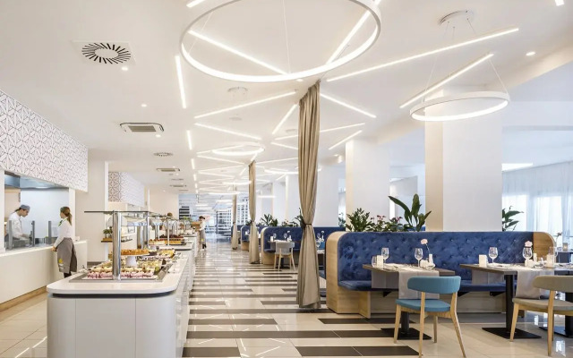 Valamar Carolina Hotel & Villas