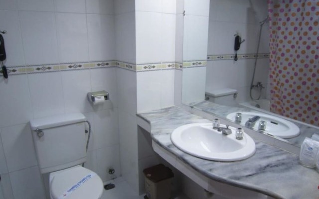 Hanh Long 1 Hotel
